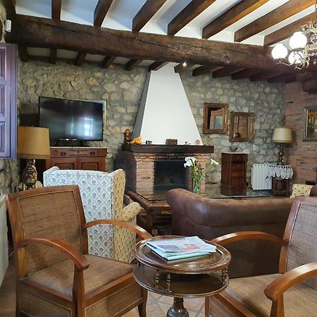 Posada San Tirso Tonanes Exterior photo