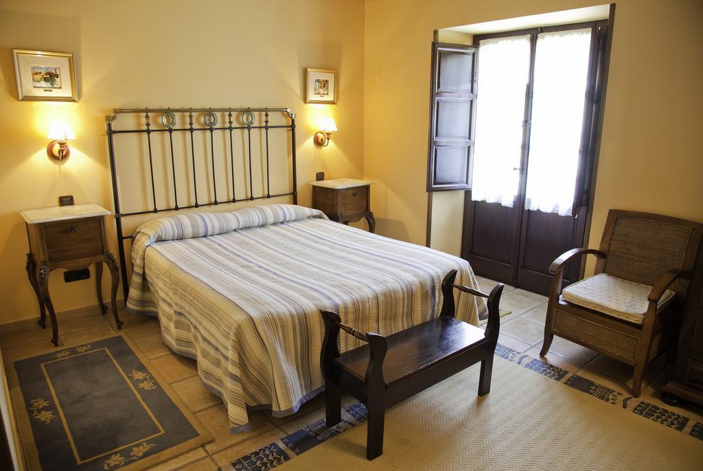Posada San Tirso Tonanes Room photo